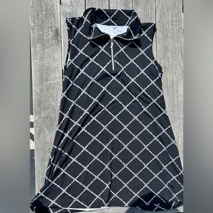 XL Lulu-B Black and White Dress with Front Zipper. Great cooling material